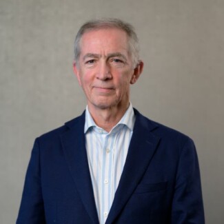 Dr Peter Wynn Owen Image